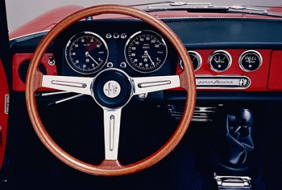 Автомобиль Alfa Romeo Spider 1750 (105) (113 Hp) - описание, фото, технические характеристики