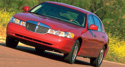 Автомобиль Lincoln Town Car 4.6 L Modular V8 - описание, фото, технические характеристики