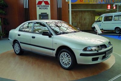 Автомобиль Mitsubishi Carisma 1.3 i 16V (82 Hp) - описание, фото, технические характеристики