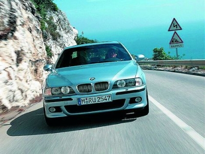 Автомобиль BMW M5 4.9 32V (400 Hp) - описание, фото, технические характеристики
