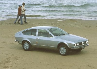 Автомобиль Alfa Romeo Alfetta 1.6 (107 Hp) - описание, фото, технические характеристики