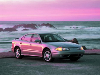 Автомобиль Oldsmobile Alero 2.4 16 (152 Hp) - описание, фото, технические характеристики