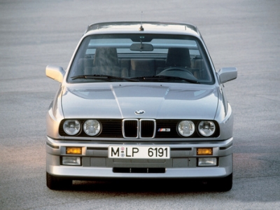 Автомобиль BMW M3 2.3 (200 Hp) - описание, фото, технические характеристики