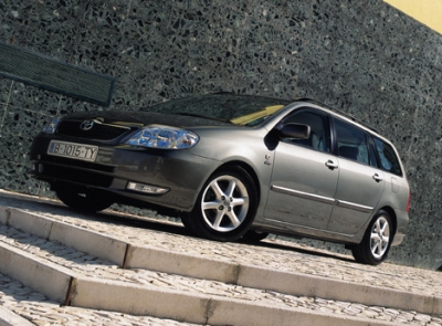 Автомобиль Toyota Corolla 1.6 i 16V (110 Hp) - описание, фото, технические характеристики