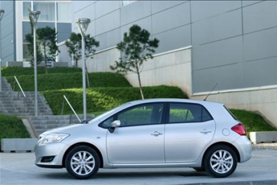 Автомобиль Toyota Auris 1.6 i 16V VVT-i (124 Hp) MMT - описание, фото, технические характеристики