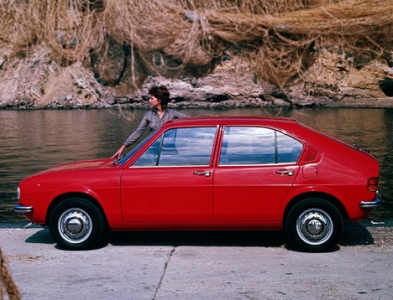 Автомобиль Alfa Romeo Alfasud 1.3 Super (901.F2) (69 Hp) - описание, фото, технические характеристики