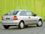Holden Astra Hatchback 1999 - н.в.
